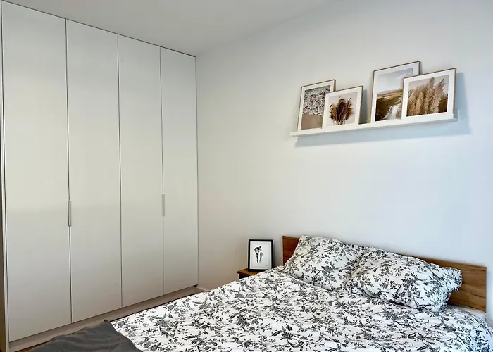 Legnicka Апартаменты *